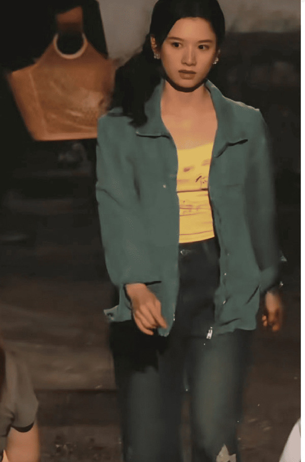 Trương Tịnh Nghi bị chê tạo hình lệch thời đại